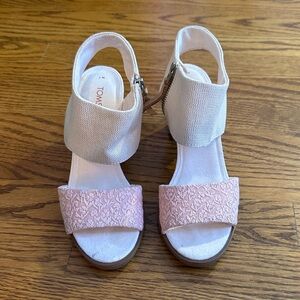 Toms Blush and Cream Majorca Sandals